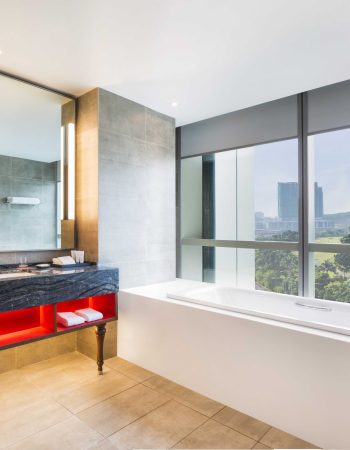 Gallery Suite Bathroom
