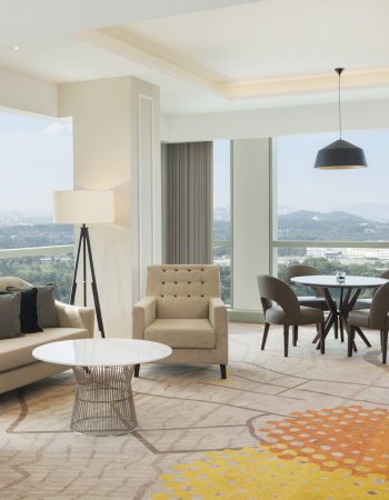 Gallery Suite Living Room